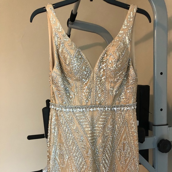 SELLING MY PROM DRESS! - Picture 2 of 5